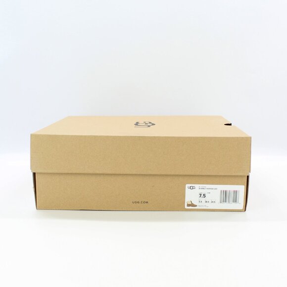 NEW UGG Romely Heritage Suede Boot/ Bootie - Picture 13 of 13